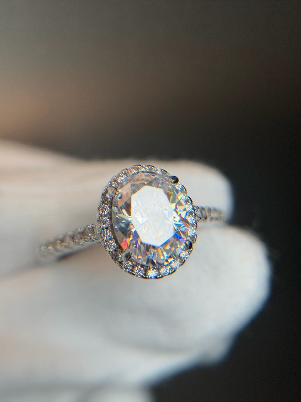 New S925 VVS1 D 2ct Oval Halo Style Moissanite Engagement/bridal ring 6.5